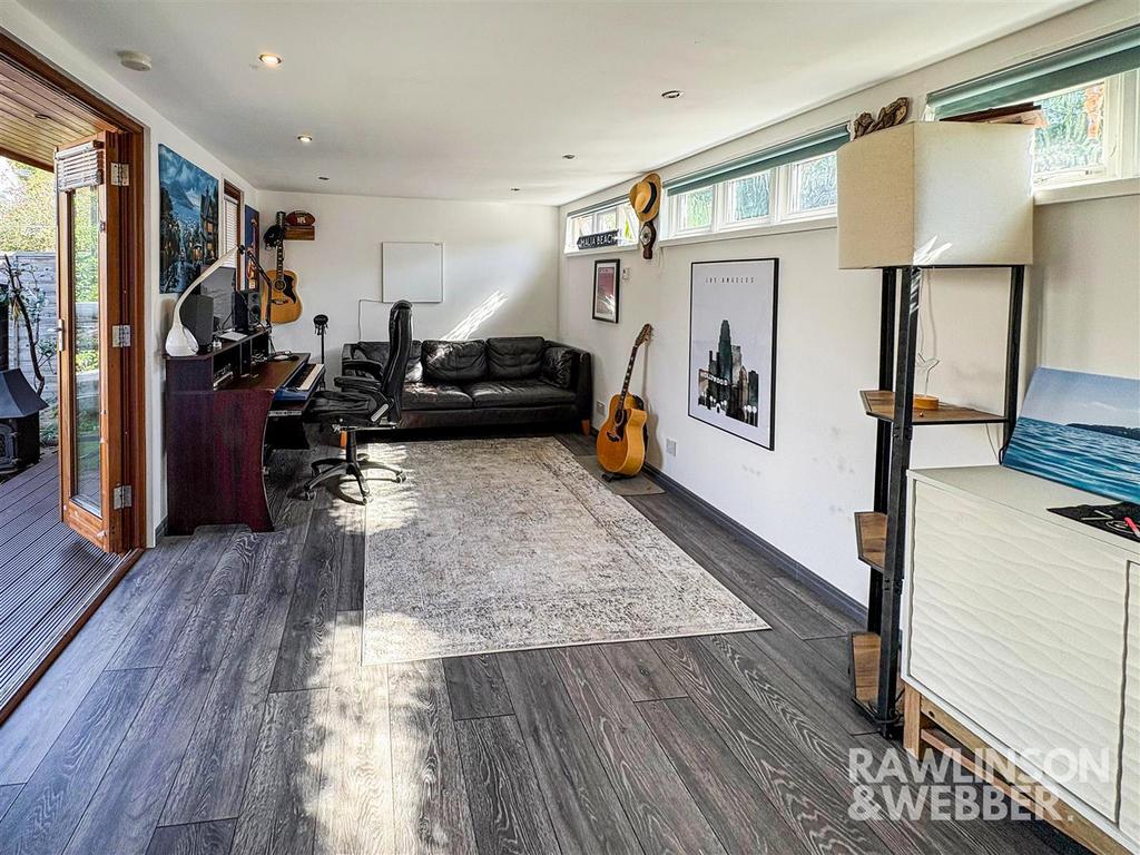 Studio office2.jpg
