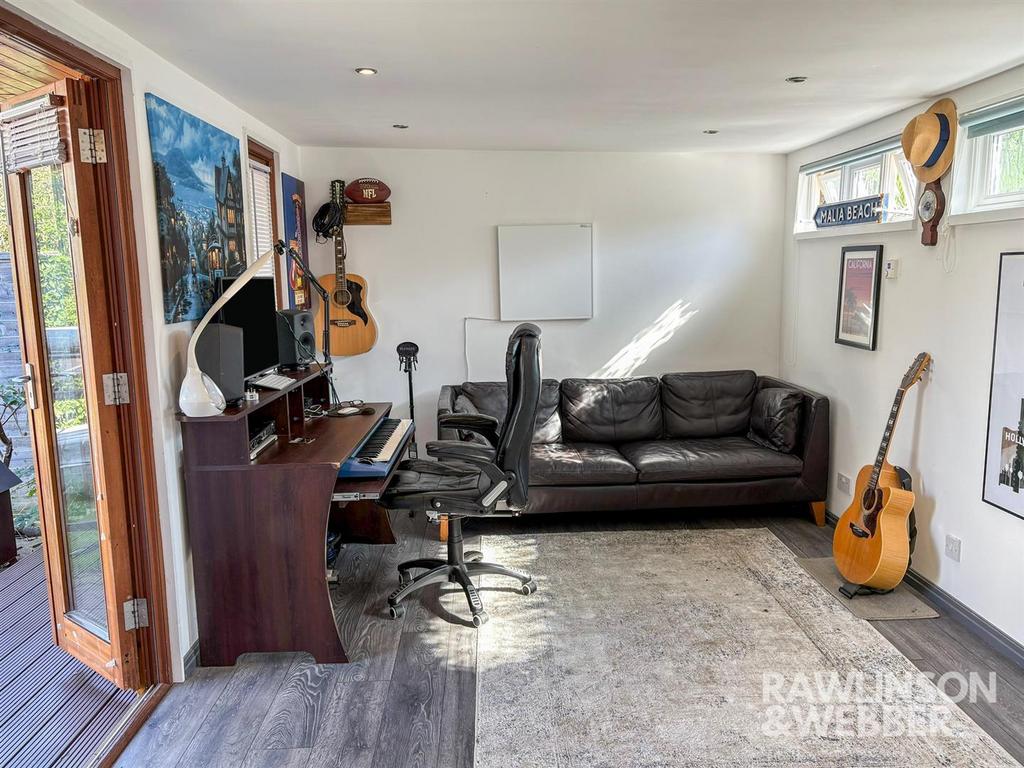 Studio office1.jpg