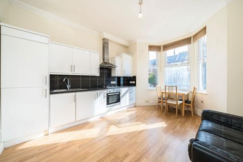 2 bedroom flat for sale, Gipsy Road, London SE27