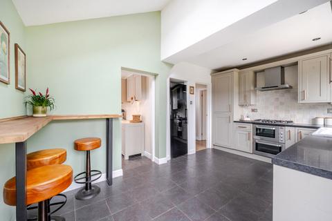 12 Fairmead Road, Shinfield, Reading, RG2 9DL