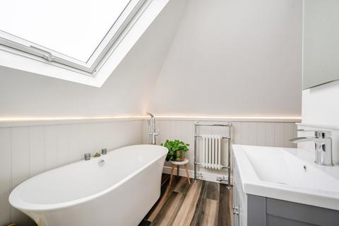 12 Fairmead Road, Shinfield, Reading, RG2 9DL