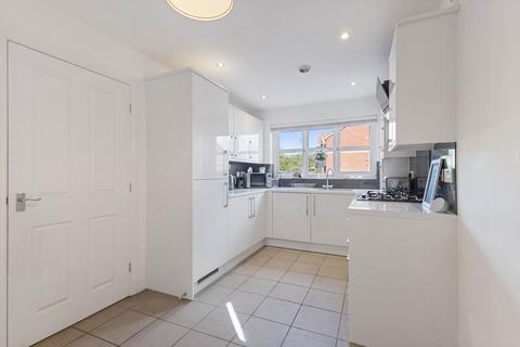 23 Fir Tree Court, Knottingley, WF11 8FA