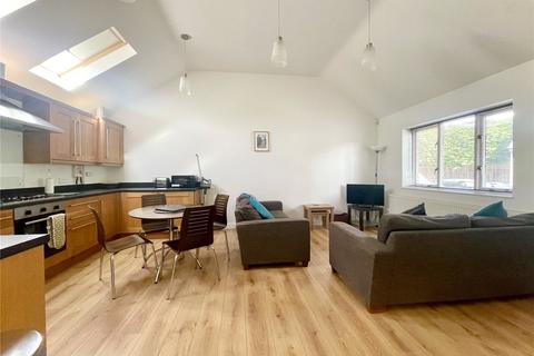 2 bedroom bungalow for sale, The Retreat, Christchurch BH23