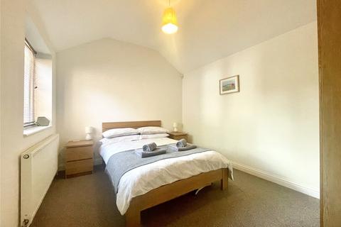2 bedroom bungalow for sale, The Retreat, Christchurch BH23