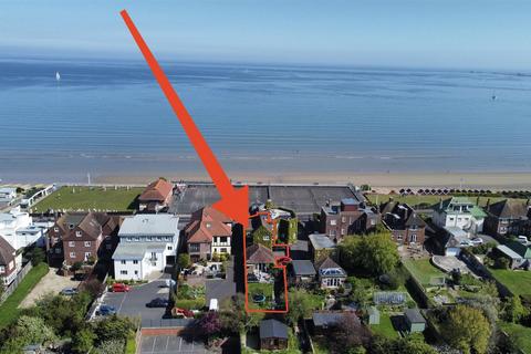 4 bedroom semi-detached house for sale, Greenhill, Weymouth