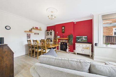 4 bedroom detached house for sale, Fifth Avenue, Bridlington