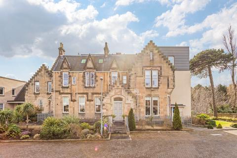 3 bedroom penthouse for sale, 97 (Flat 3) South Oswald Road, The Grange, Edinburgh, EH9 2HH