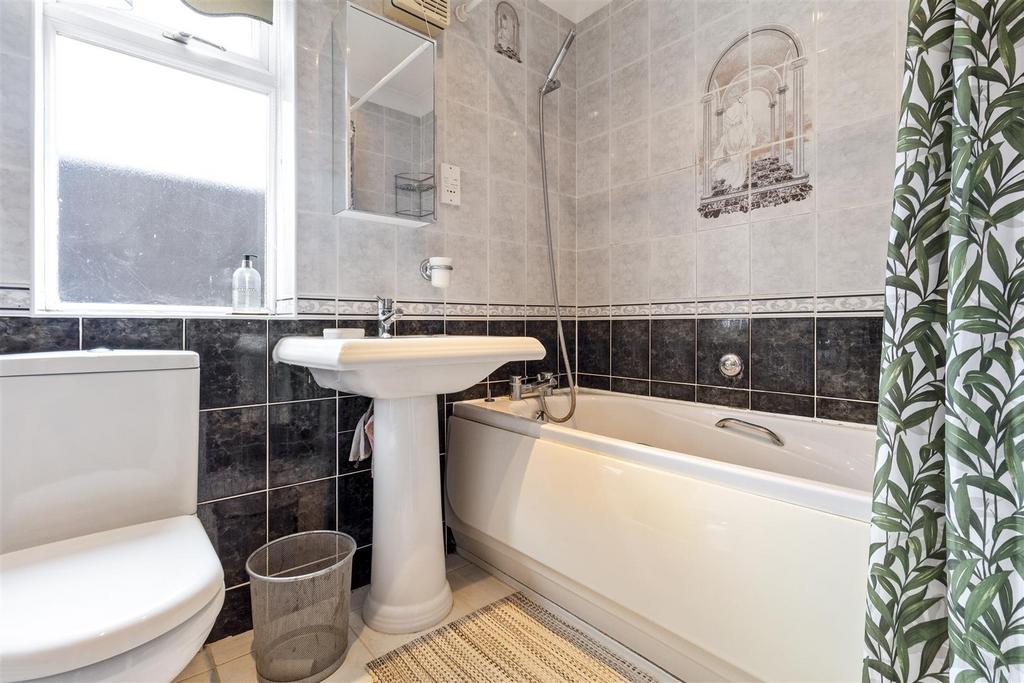 12 Hangleton Way-004.JPG