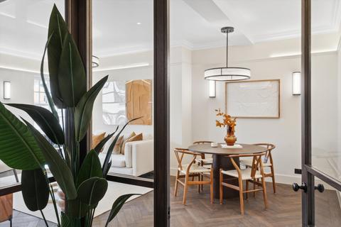 2 bedroom flat to rent, Kensington High Street, London, W8
