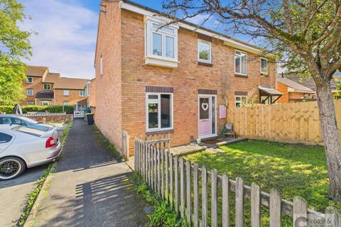 4 bedroom semi-detached house for sale, Thorn Close, Newton Abbot