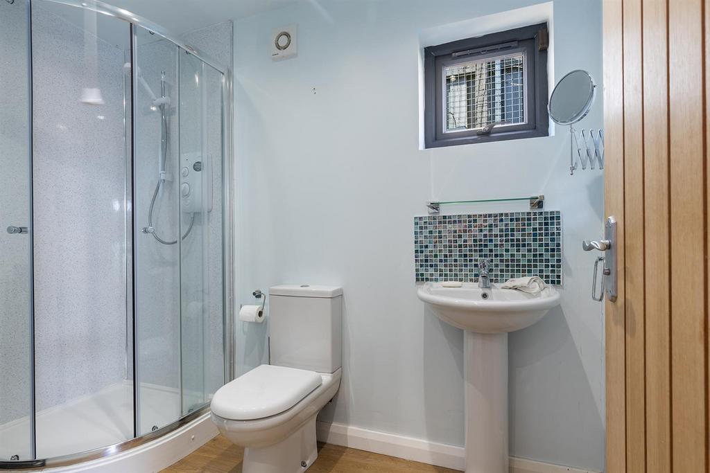 2 Linden Road, Elland 41 297.jpg