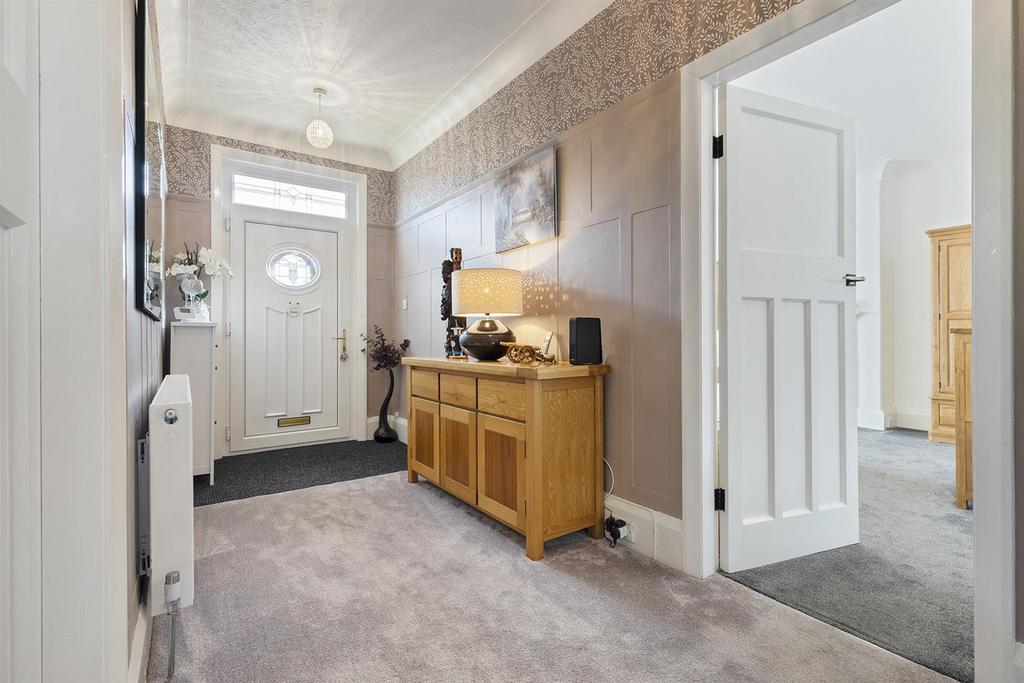 2 Linden Road, Elland 08 297.jpg