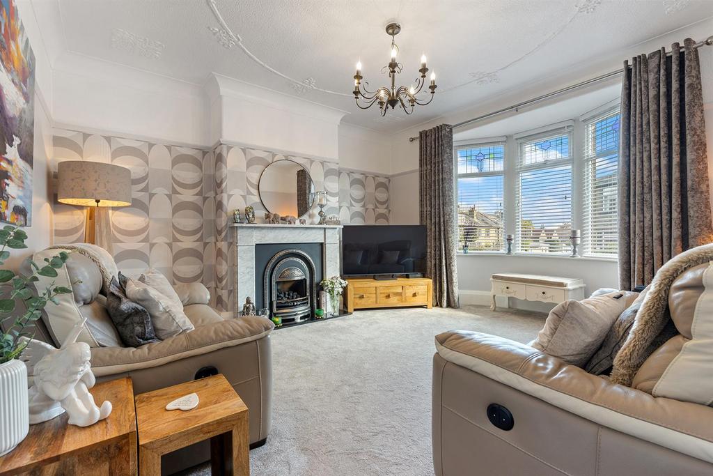 2 Linden Road, Elland 09 297.jpg