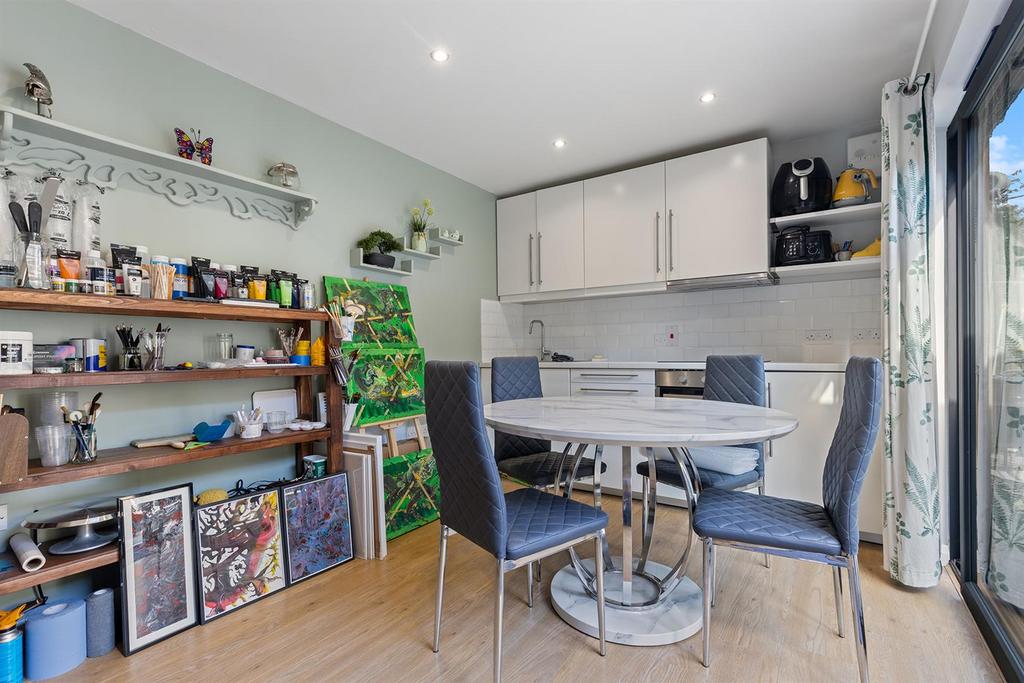 2 Linden Road, Elland 37 297.jpg