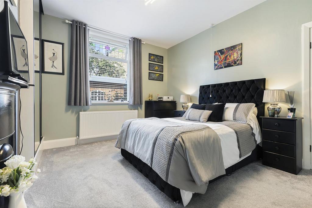 2 Linden Road, Elland 22 297.jpg