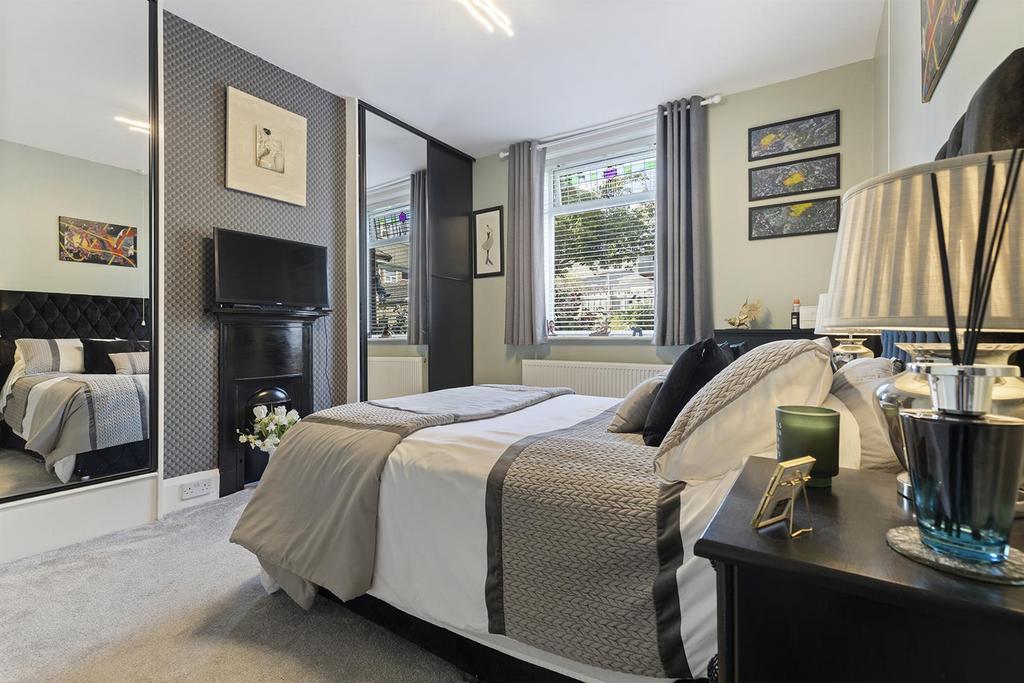 2 Linden Road, Elland 23 297.jpg