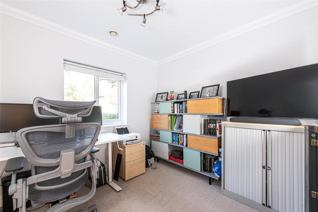 Bed 5/Office