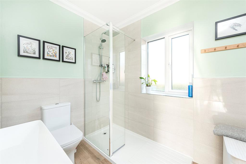 Bed 2 En Suite