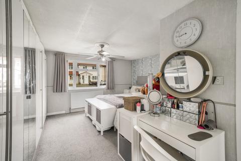 19 Conway Drive, Hayes, UB3 1QD