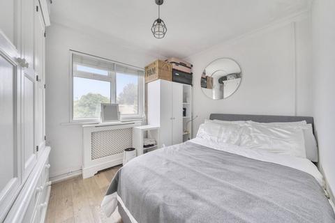 1 bedroom flat for sale, Stevenson House, Battersea, London, SW11