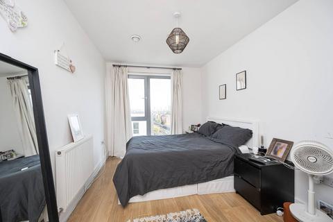 1 bedroom flat for sale, Christian Street, Whitechapel, London, E1