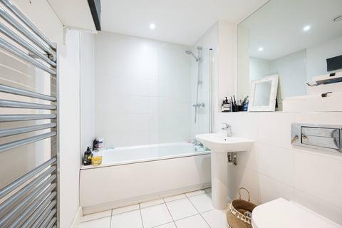 1 bedroom flat for sale, Christian Street, Whitechapel, London, E1