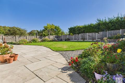 4 bedroom bungalow for sale, Kingsgate Avenue, Kent CT10