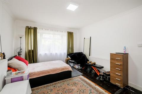 undefined, Churchill Terrace, Chingford