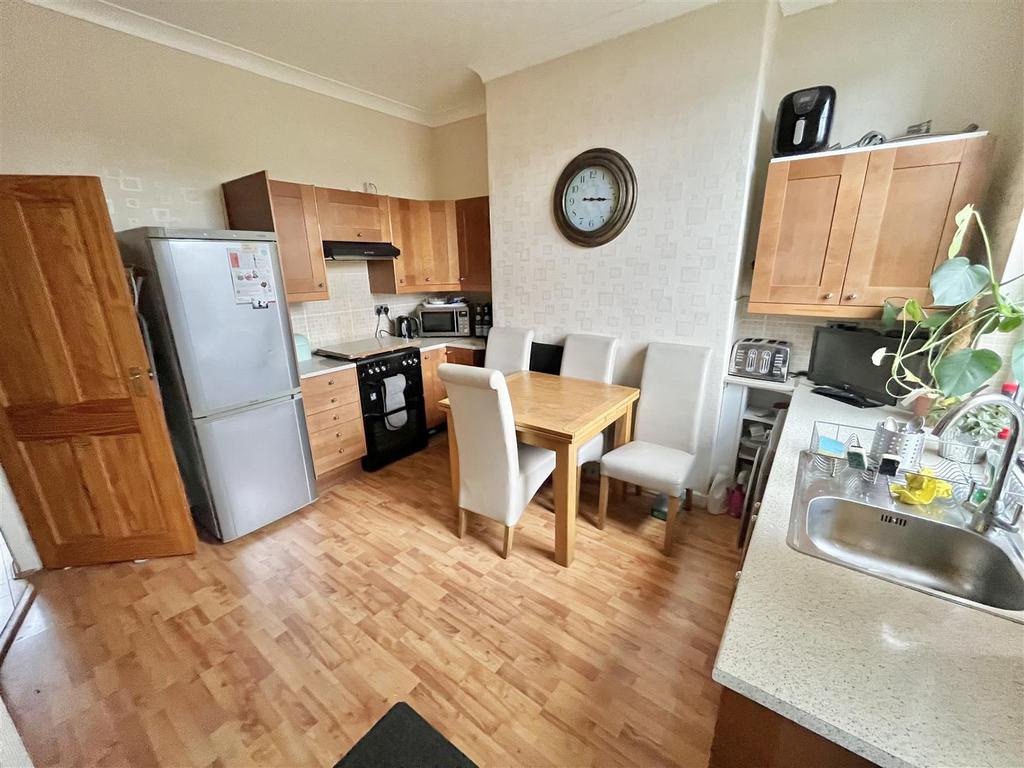 Kitchen 2