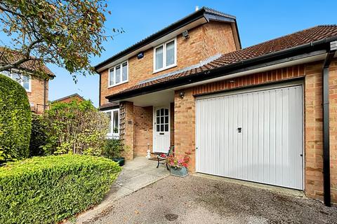 Catesby Green, Luton, Bedfordshire, LU3 4DR