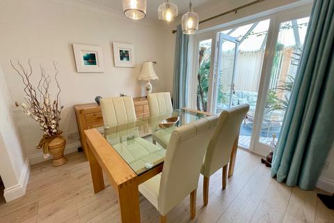 3 bedroom detached house for sale, Catesby Green, Luton, Bedfordshire, LU3 4DR