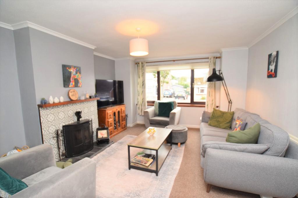 39 Barnton Road, Dumfries, DG1 4 HN - Grieve Griers