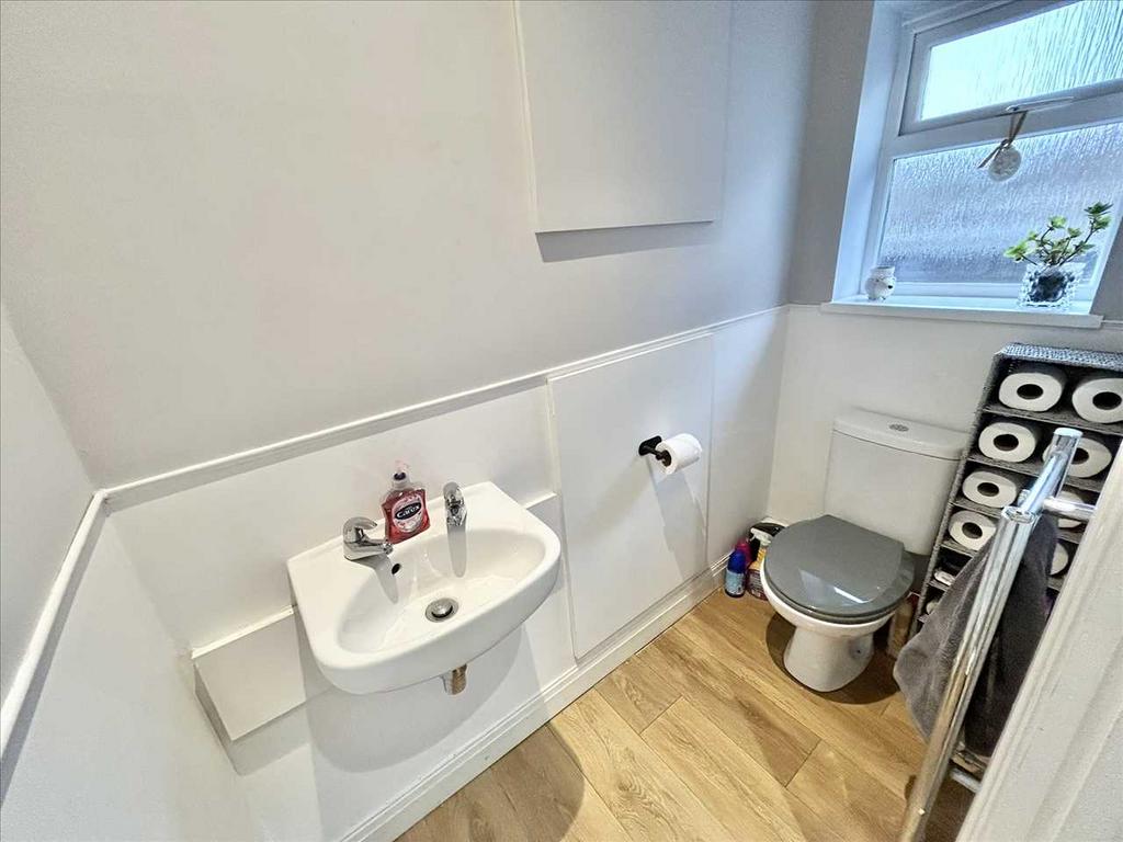 Ground floor wc