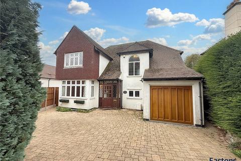 4 bedroom detached house for sale, Chipstead Way, Banstead SM7