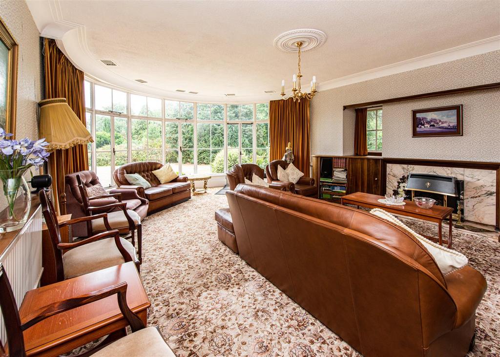 45 Perton Road-lounge.jpg