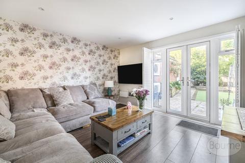 undefined, Parsons Way, Farnham GU10