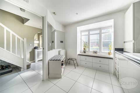 undefined, Parsons Way, Farnham GU10