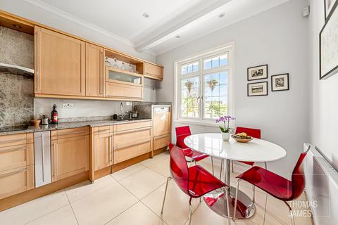 4 bedroom semi-detached house for sale, Chase Ridings, London, EN2