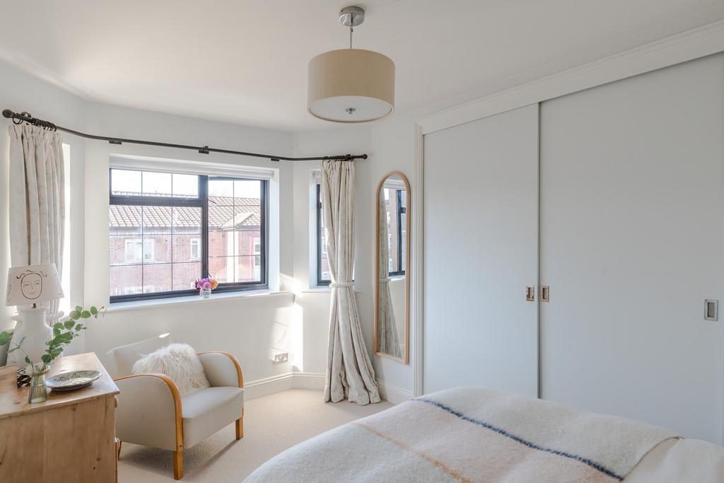 239243 - 7, Granville Court-19.jpg