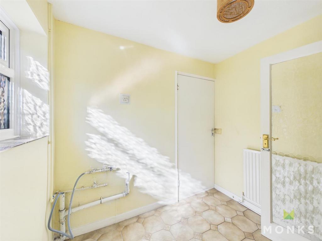 CAM01348 G0-PR0754-STILL008.jpg