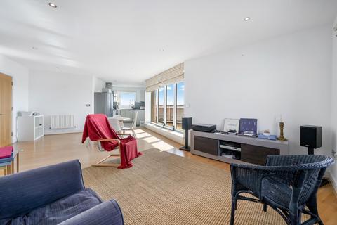 3 bedroom apartment to rent, Wards Wharf Approach, Royal Docks, London, E16