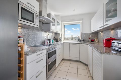 3 bedroom apartment to rent, Wards Wharf Approach, Royal Docks, London, E16