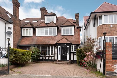 26 Dunstan Road, London, NW11 8AA