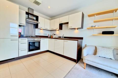 2 bedroom flat for sale, Main Street, Dickens Heath, Shirley, Solihull, B90