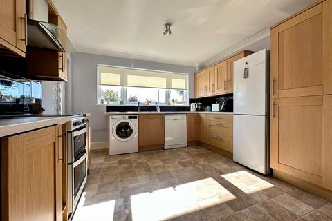 3 bedroom semi-detached house for sale, Briar View, Billericay CM11