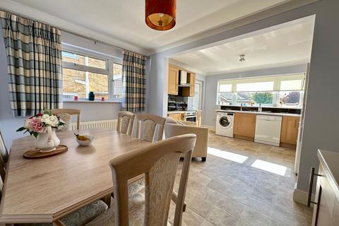 3 bedroom semi-detached house for sale, Briar View, Billericay CM11