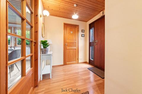 3 bedroom detached house for sale, Higham Lane, Tonbridge