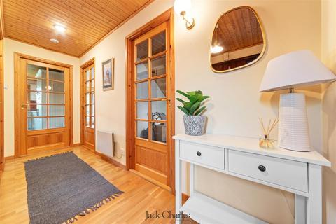 3 bedroom detached house for sale, Higham Lane, Tonbridge