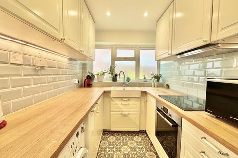 51 Cedar Crescent, North Baddesley, Southampton, SO52 9FU