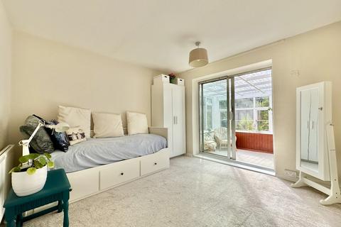 51 Cedar Crescent, North Baddesley, Southampton, SO52 9FU
